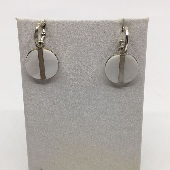 Caracol Silver Tone and White Shell Hoop Earrings - Picture 1 of 13